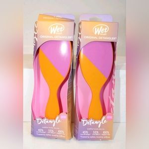 1 Original WET BRUSH detangle brush.